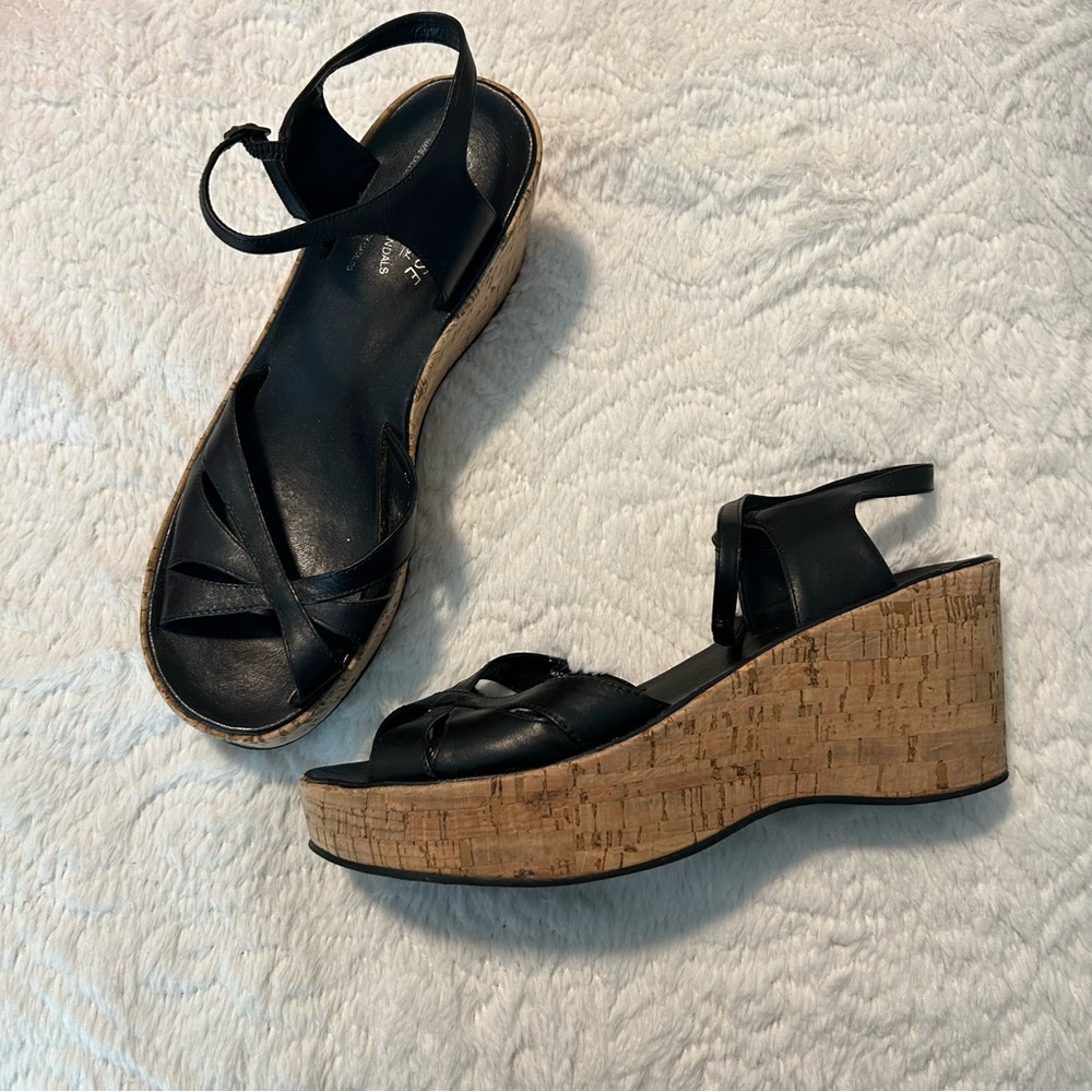 Kork-Ease Black Wedge Sandals Cork Platform Sz 11 Summer Vacation Comfy Vacation